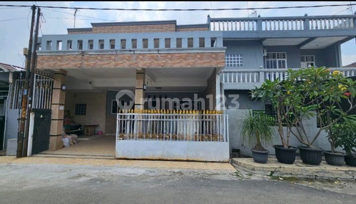 Dijual Cepat Rumah Bagus Furnish Murah di Puri Nirwana Estate Cibinong Bogor