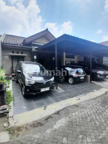 Ready-to-Occupy House in Tamansari Majapahit Ready-to-Occupy House in Tamansari Majapahit