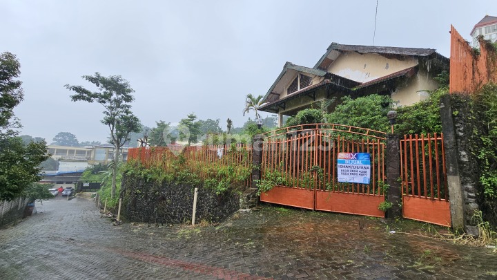 Dijual Villa Vanda Gardenia Kondisi Butuh Renov Dekat Lereng Asri Dijual Villa Vanda Gardenia Kondisi Butuh Renov Dekat Lereng Asri