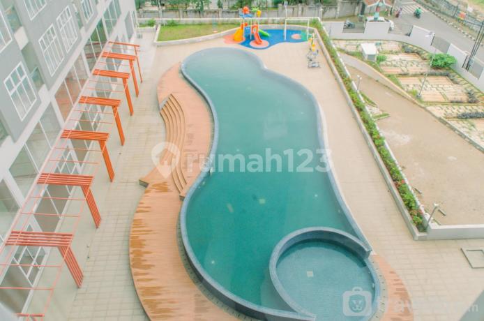 Di ******** Apartemen Amazana, Depan Pintu Keluar Tol Jelupang - Tangsel