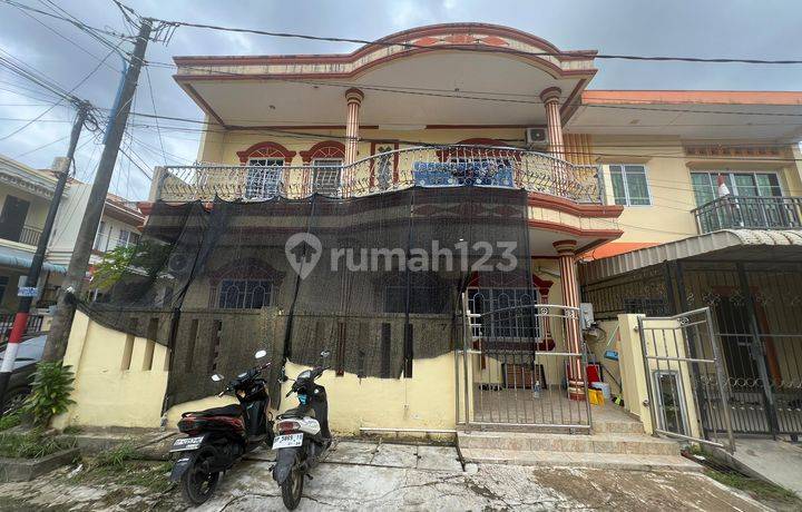 Dijual Rumah Besar Hook 2 Lantai Di Permata Baloi Dekat BCS