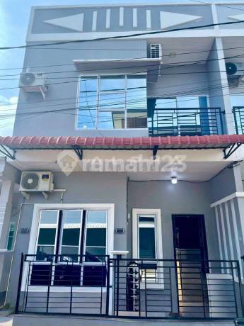 Dijual Cepat Rumah Furnished 2 Lantai di Permata Baloi Dijual Cepat Rumah Furnished 2 Lantai di Permata Baloi
