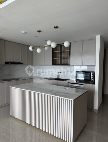 Hillcrest Apartment For Rent Semi-Furnished Golf