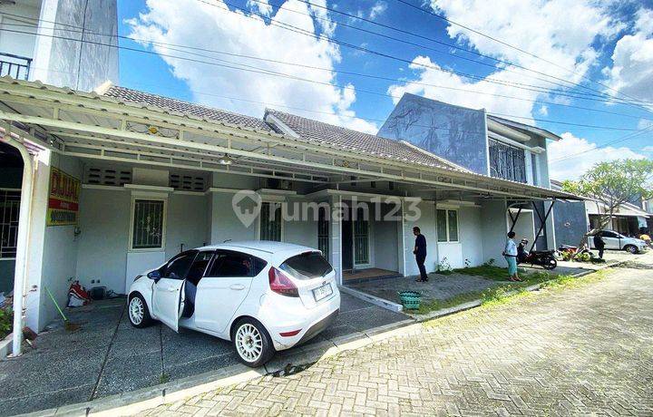 Rumah Cakep Tanah Luas Di Cluster Hanya 2 Menit Ke Luwes Gentan