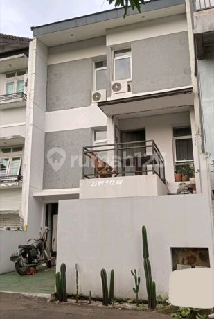 Rumah semi furnisded dan siap huni di Panorama Bukit Cinere