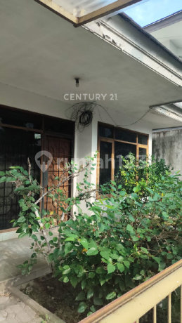 Serene Urban Living in the Heart of Bandung's Lingkar Park