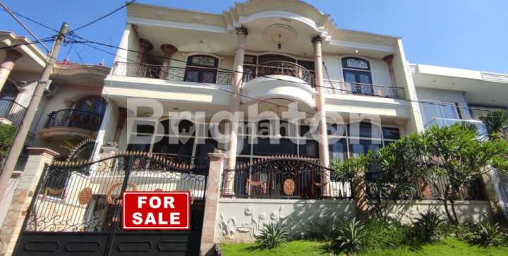 Jarang Ada Rumah 2 Lantai Darmo Hill Dekat Graha Pakuwon Indah Jarang Ada Rumah 2 Lantai Darmo Hill Dekat Graha Pakuwon Indah