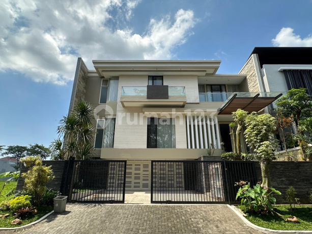 Luxury Furnished Interior House with Pool in Citraland Near Graha & Pakuwon