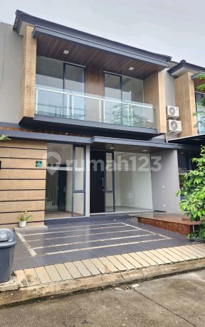 Rumah Siap Huni Mewah Dekat Gading Serpong