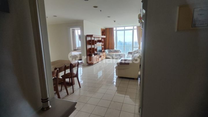 ITC AMBASSADOR 2,TERMURAH !!!  3+1 BR, Furnish, hanya 2M nego.. hub-i: 08151982xxxx