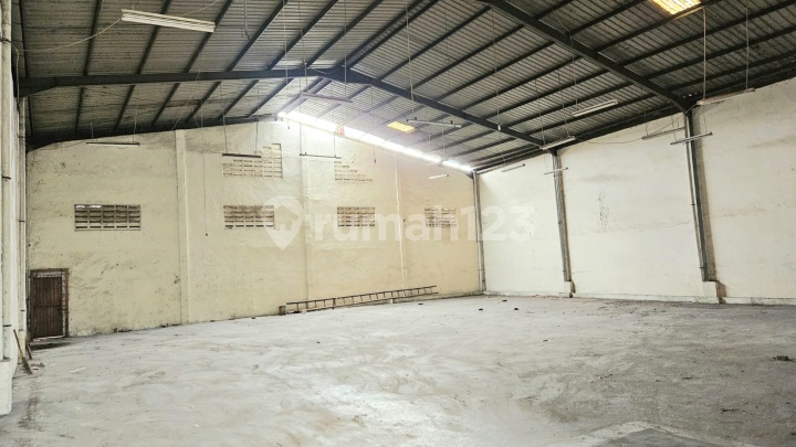 Pergudangan Mutiara Kosambi2 (hoek),. Luas 575m2,. Sewa Rp.220jt/th Pergudangan Mutiara Kosambi2 (hoek),. Luas 575m2,. Sewa Rp.220jt/th