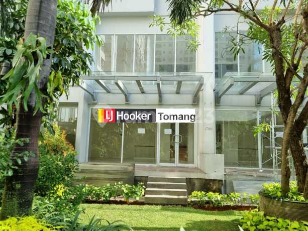 Gardenhouse/townhouse View Bagus Lokasi Strategis Di Sdasons City Jakarta Barat Gardenhouse/townhouse View Bagus Lokasi Strategis Di Sdasons City Jakarta Barat