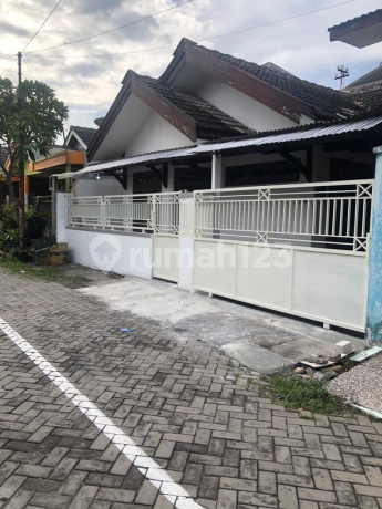 Rumah Sambiroto Perhutani Surabaya Barat Siap Huni