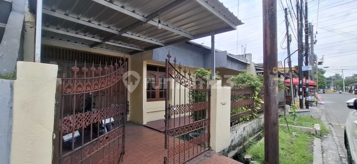 Dijual Rumah Hitung Tanah Lokasi Strategis Nol Jalan Dewi Sartika Makarya Binangun