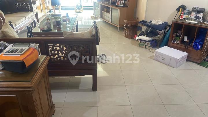 Taman Anggrek Kondo 3+1, Jual Cepat Apartemen Kirchara 3 Kamar Tidur Semi Furnished Taman Anggrek Kondo 3+1, Jual Cepat Apartemen Kirchara 3 Kamar Tidur Semi Furnished