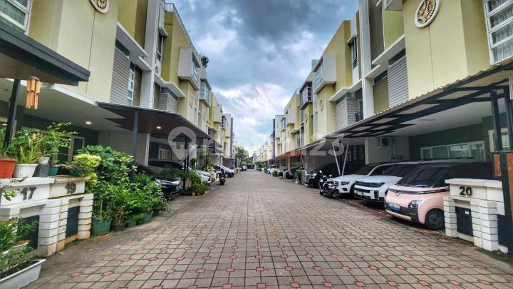 Dijual Rumah di Gading Lavender, Kelapa Gading, Jakarta Utara