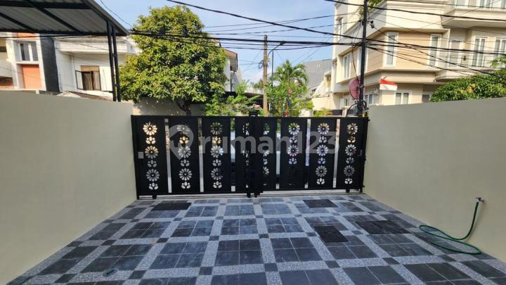 For Sale: New Gading Ayu House, Kelapa Gading, North Jakarta