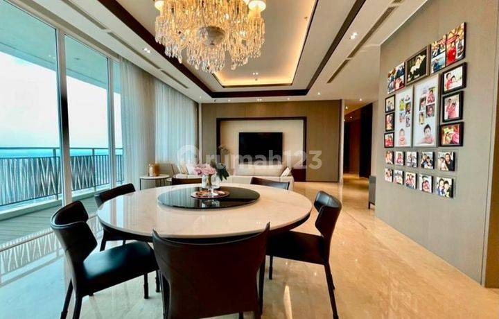 Pakubuwono Signature For Rent 4 Bedroom + 1 Study Room, High Floor, Cozy Furnished