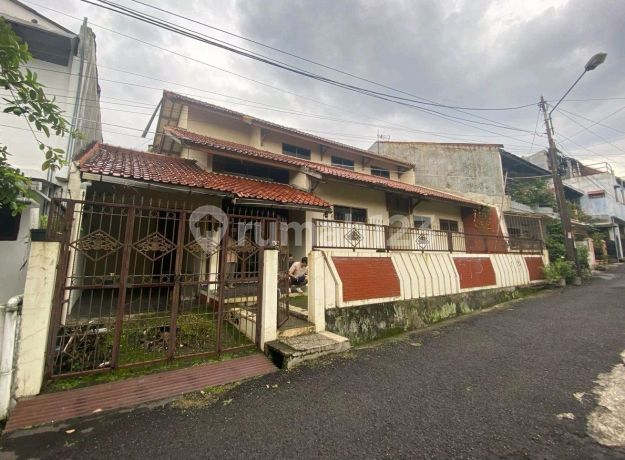 Di Jual Rumah Lama Di Komplek Cibeunying Permai 