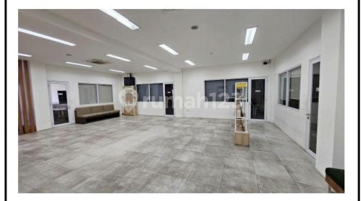 Warehouse for Sale in Taman Tekno, Area 4000 sqm. Close to BSD Toll Road. Warehouse for Sale in Taman Tekno, Area 4000 sqm. Close to BSD Toll Road.