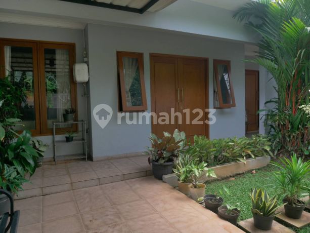 Z123 Rumah Bagus 325 m2 Villa Pejaten Mas Jakarta Selatan