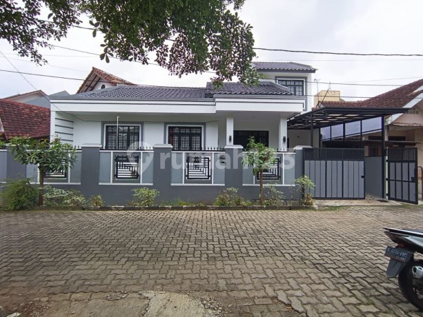 Rumah Terawat Semi Furnish di Perum. Villa Gunung Lestari Ciputat