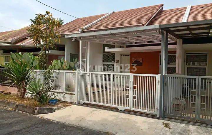 Rumah Cantik Minimalis Di Cluster Puri Cisaranten Arcamanik