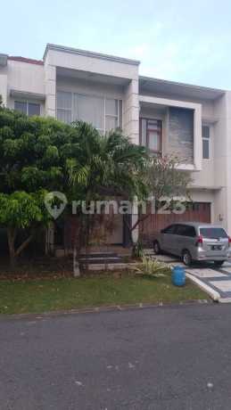Rumah Mewah Full Furnished di Graha Padma Semarang