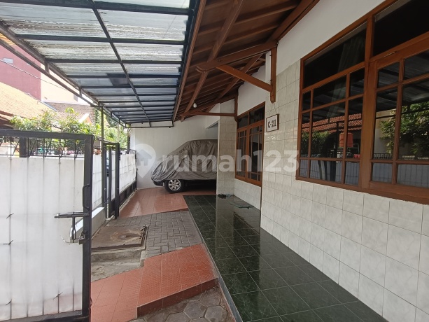 Rumah Manis Di Komp Cibolerang Indah, Dekat Ke Kota, Akses Mobil Rumah Manis Di Komp Cibolerang Indah, Dekat Ke Kota, Akses Mobil