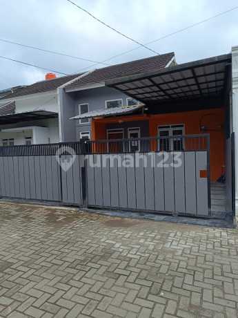 Rumah Siap Huni Exlusive di Komp Janati Park Jatinangor dekat ITB Rumah Siap Huni Exlusive di Komp Janati Park Jatinangor dekat ITB