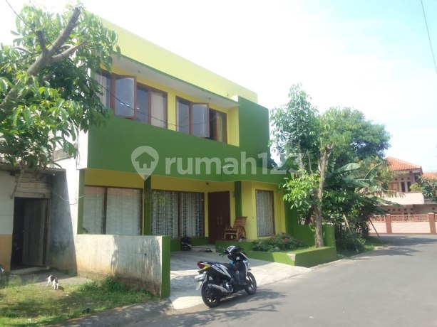 Super Strategic! Ready-to-Occupy House for Sale in Padasuka Cimahi