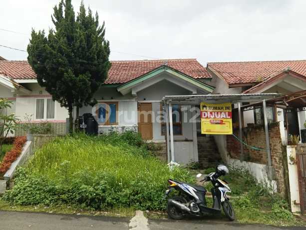 Super Cheap! For Sale Spacious 135 Mainroad House in Cipageran Complex