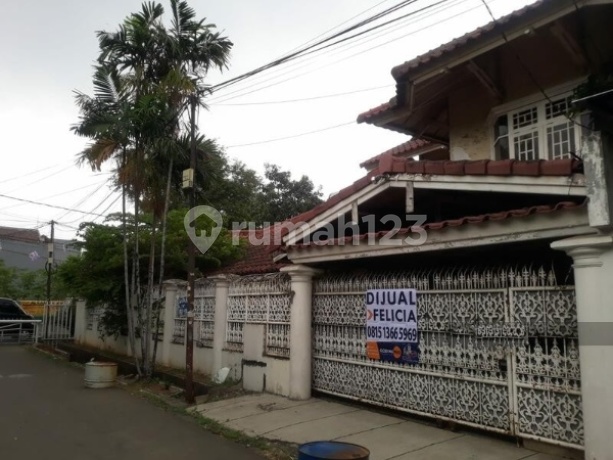 Rumah 2 Lantai Bagus Sertifikat Hak Milik di Jl. Satria Raya, Jakarta Timur