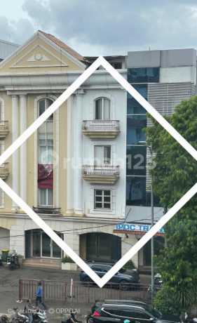 Ruko Mampang Prapatan Raya, Ready to Occupy, Shop, 4 Floors, Freehold Title, Near City Bus Access, Eligible for Mortgage
