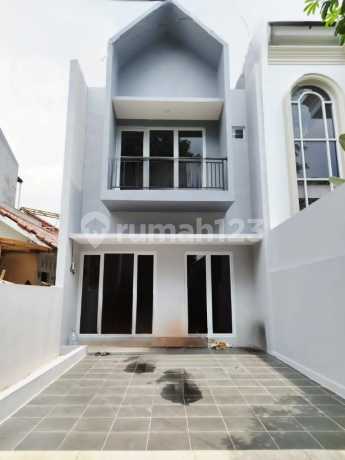 Rumah Baru Komplek Dekat Univ Di Cipedak Jagakarsa Jakarta 