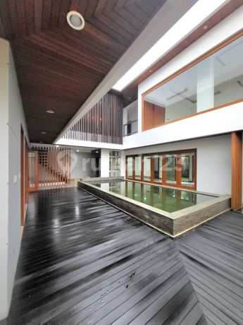 Rumah Modern Tropical Pondok Indah 489m²