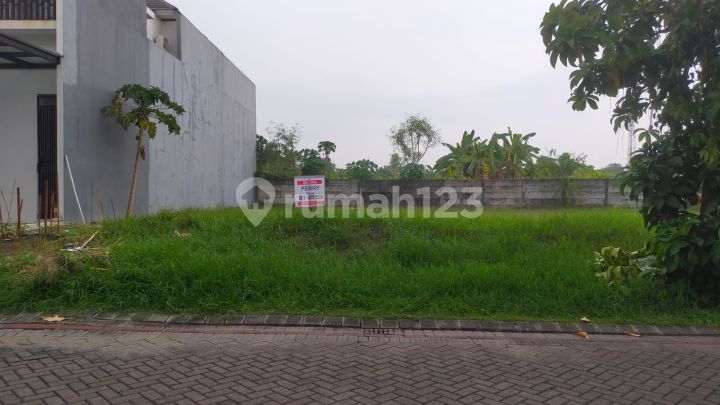 Lisbon Granada,x Villa Bukit Regency,pakuwon Indah,imperial Golf