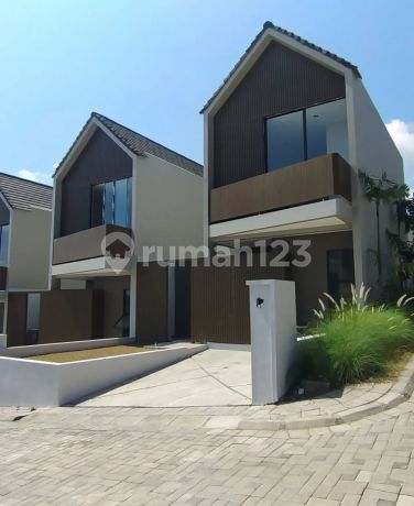 Villa 2 Lantai di Damara Village Jimbaran Hijau