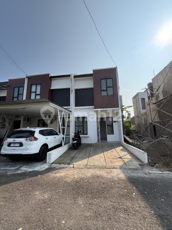 Rumah Cantik 2 Lantai di Silaturahim Residence Cibubur