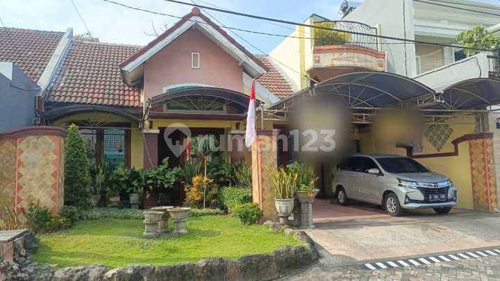 Rumah Cantik Terawat di Deltasari Indah Sidoarjo Siap Huni
