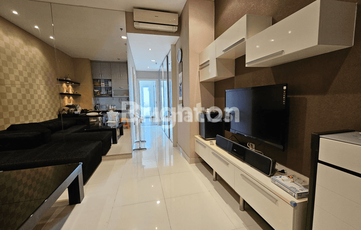 APARTEMENT 2BR FULL FURNISHED TRILLIUM RESIDENCE POSISI STRATEGIS DI TENGAH KOTA SELANGKAH KE DELTA PLAZA MALL GRAND CITY STASIUN GUBENG ALUN ALUN SURABAYA TUNJUNGAN