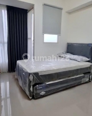 For Sale Silk Town Apartment, Area 25.56, 17th Floor, Fully Furnished, Recently Renovated, Never Occupied, PPJB, Sky Garden, Alexandria.