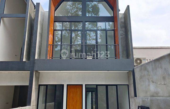 Rumah Design Premium Free Biaya di Komplek Besar di Mampang Depok