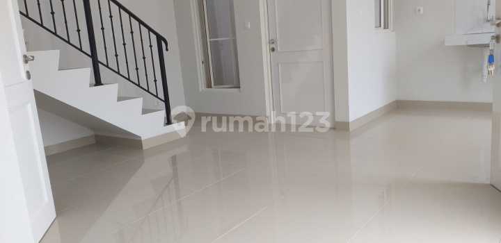 Rumah Jual Murah Bu Di Hook di Cluster Alton Perumahan Milenium City Dago Hills, Dago Hills Residence Cluster Alton Millennium City No. 15a, Kabasiran, Parung Panjang, Bogor, Jawa Barat, Indonesia, 16360, Parung Panjang Rumah Jual Murah Bu Di Hook di Cluster Alton Perumahan Milenium City Dago Hills, Dago Hills Residence Cluster Alton Millennium City No. 15a, Kabasiran, Parung Panjang, Bogor, Jawa Barat, Indonesia, 16360, Parung Panjang