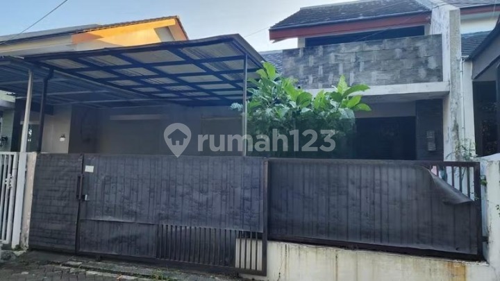 rumah rayan regency dekat pakuwon mall, dekat dian istana rumah rayan regency dekat pakuwon mall, dekat dian istana