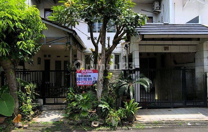 Rumah Asri & Nyaman 2 Lantai Depan Taman, Di Jl. Mandar, Pd. Karya, Kec. Pd. Aren, Kota Tangerang Selatan, Banten, Bintaro