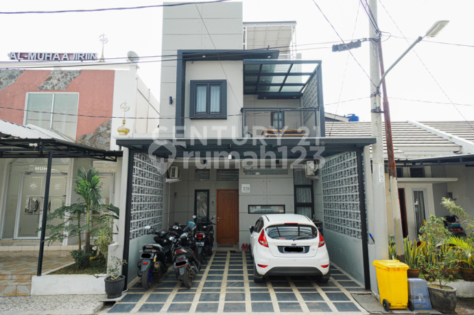 Modern Design House Fantastic Location Tirta Asri Residence Complex