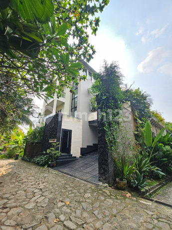 Townhouse Mewah area Lebak Bulus Riverville Siap huni Townhouse Mewah area Lebak Bulus Riverville Siap huni