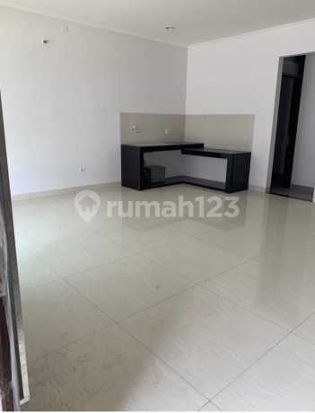 Dijual Rumah Golf Isand Pik Kondisi Bagus Siap Huni