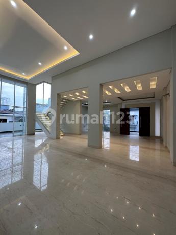 FOR SALE BEACH HOUSE IN PANTAI INDAH KAPUK, RENOVATED CONDITION, HABITABLE.